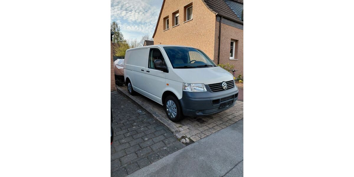VW T5 Transporter 218.081 km 3.999 &euro; Menden 58706