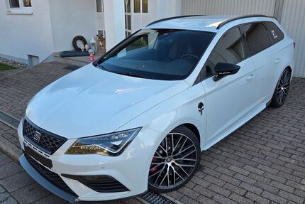 Seat Leon 76.622 km 32.460 &euro; Liederbach am Taunus 65835