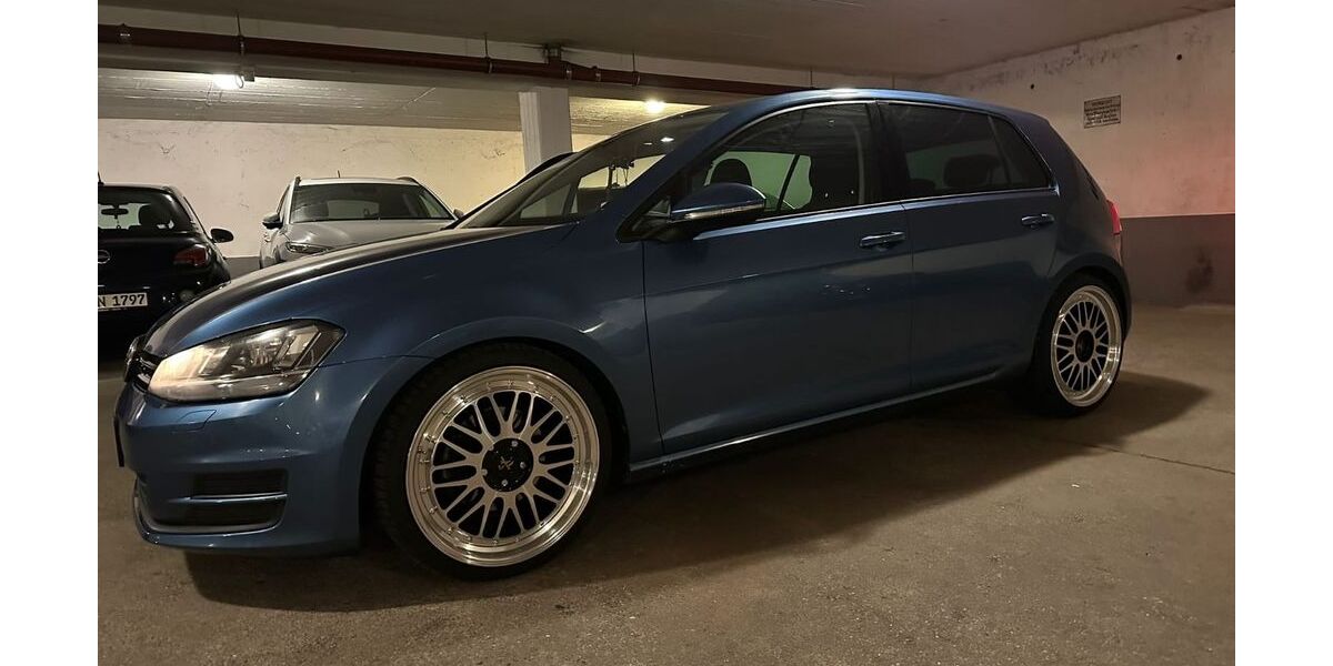 VW Golf 123.000 km 8.500 &euro; Oberasbach 90522