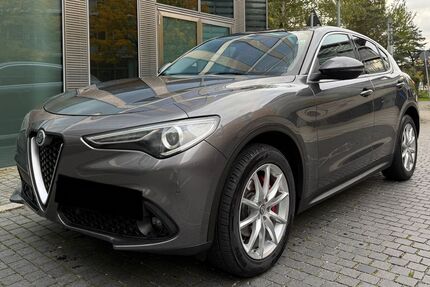 Alfa Romeo Stelvio 196.000 km 14.999 € Hohenlinden bei München 85664
