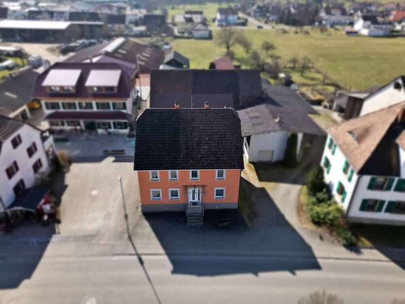 Haus zum Kaufen in Orsingen-Nenzingen 549.000 € 211 m²