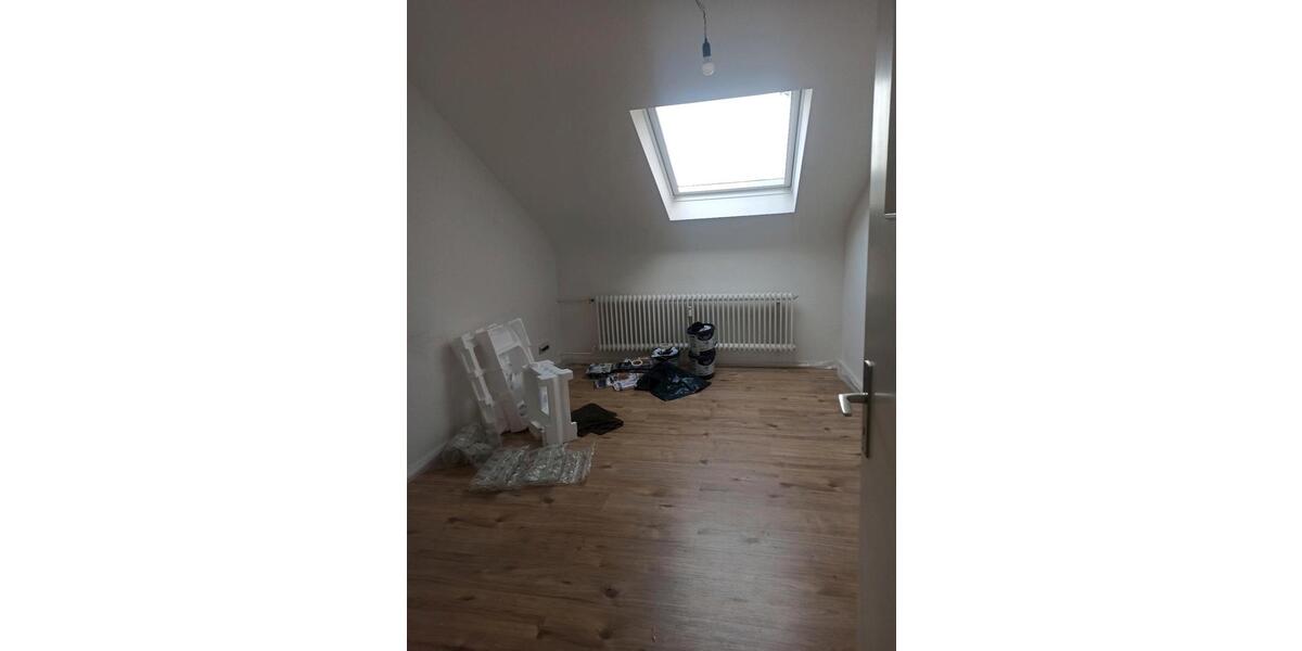 Dachgeschoßwohnung Wuppertal Barmen - 3 Zimmer, 79 m&sup2;, 625&euro; | Angebot:24862668