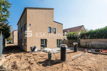 Moderne Doppelhaushälfte mit Garten und Dachterrasse - stilvoll wohnen im Projekt Living Area Köln
