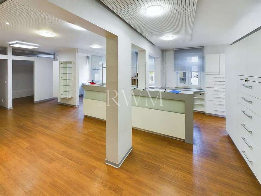 Büro in Rottenburg 2.500 € 195 m²