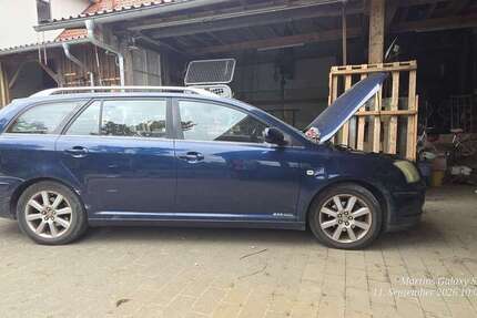 Toyota Avensis 233.600 km 2.500 &euro; Remlingen, M 97280