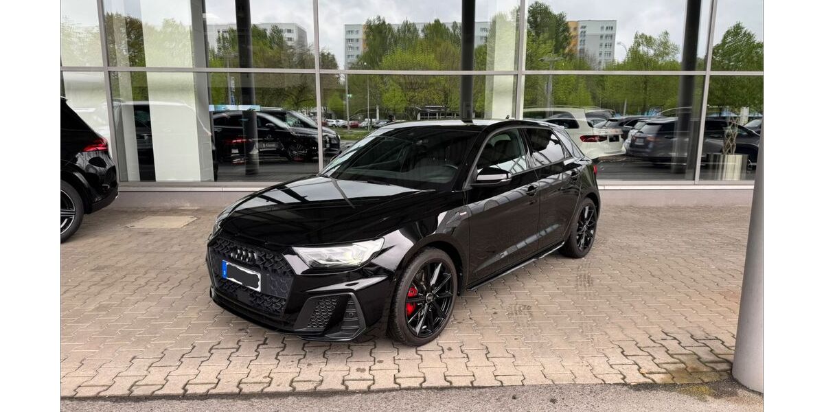 Audi A1 34.632 km 12.345 &euro; Berlin 10785