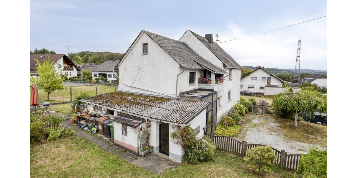 Gemütliches Haus mit großem Grundstück in Simmern - Einfamilienhaus Simmern | Angebot:27280866