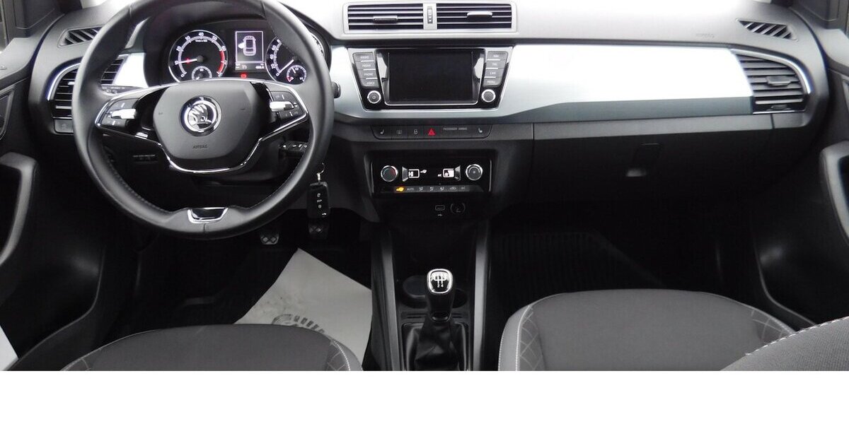 Skoda Fabia 1.0 Kombi Ambition TSI BMT Navi Klima 25.700 km 14.990 &euro; Vordorf 38533