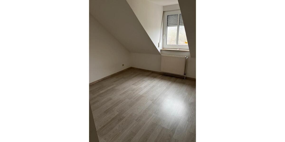 Dachgeschoßwohnung Crivitz - 2 Zimmer, 53 m&sup2;, 450&euro; | Angebot:26163840