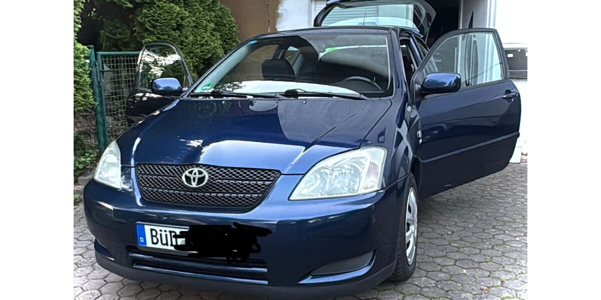 Toyota Corolla 180.000 km 2.900 &euro; Büdingen 63654
