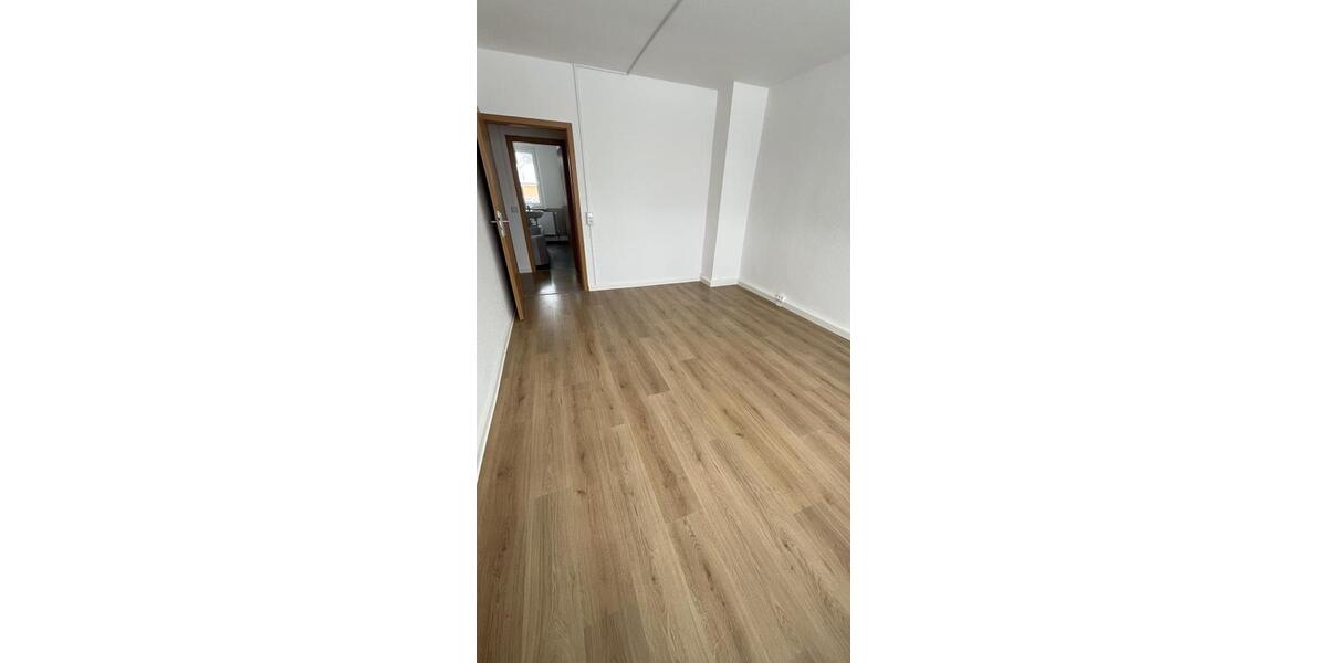 Etagenwohnung Kemberg - 3 Zimmer, 57 m&sup2;, 330&euro; | Angebot:25228152