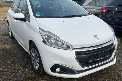 Peugeot 208 132.415 km 4.850 &euro; Hörstel 48477