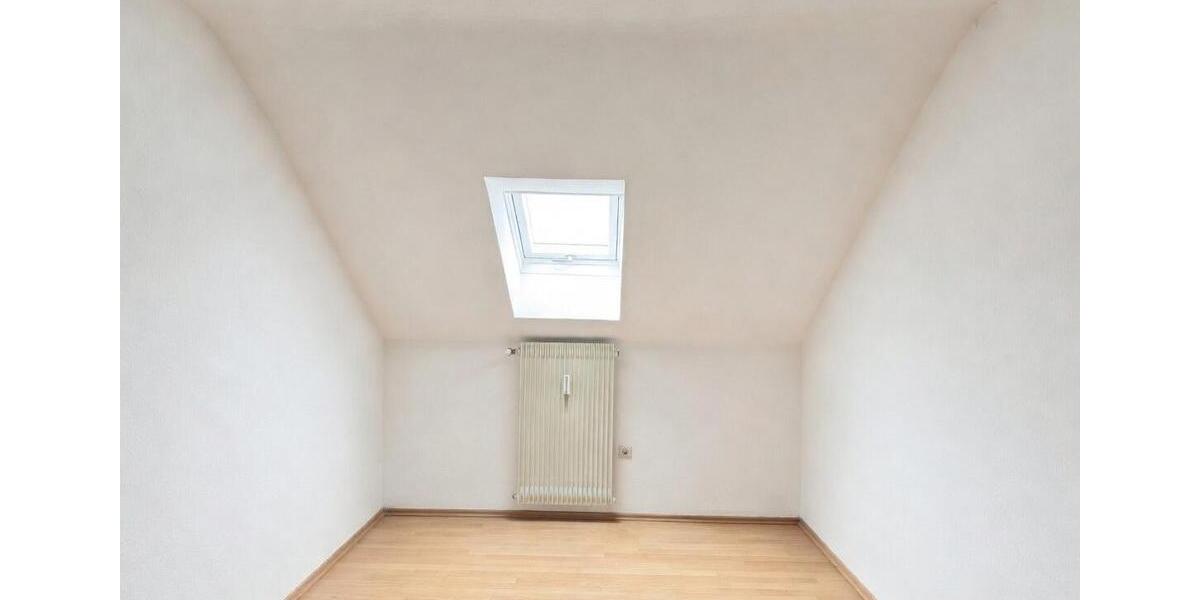 Dachgeschoßwohnung Bad Neustadt an der Saale - 4 Zimmer, 80 m&sup2;, 550&euro; | Angebot:26213373