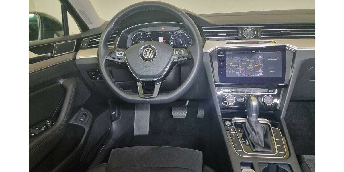 VW Passat Highline 4M LED ACC APP AHK Standheizung 112.600 km 22.990 &euro; Garrel 49681