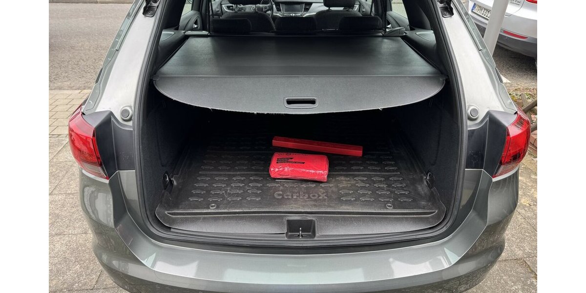Opel Astra Klima Navi Temp CarPl AHK ServNeu GARANTIE 100.000 km 10.500 &euro; Erftstadt 50374