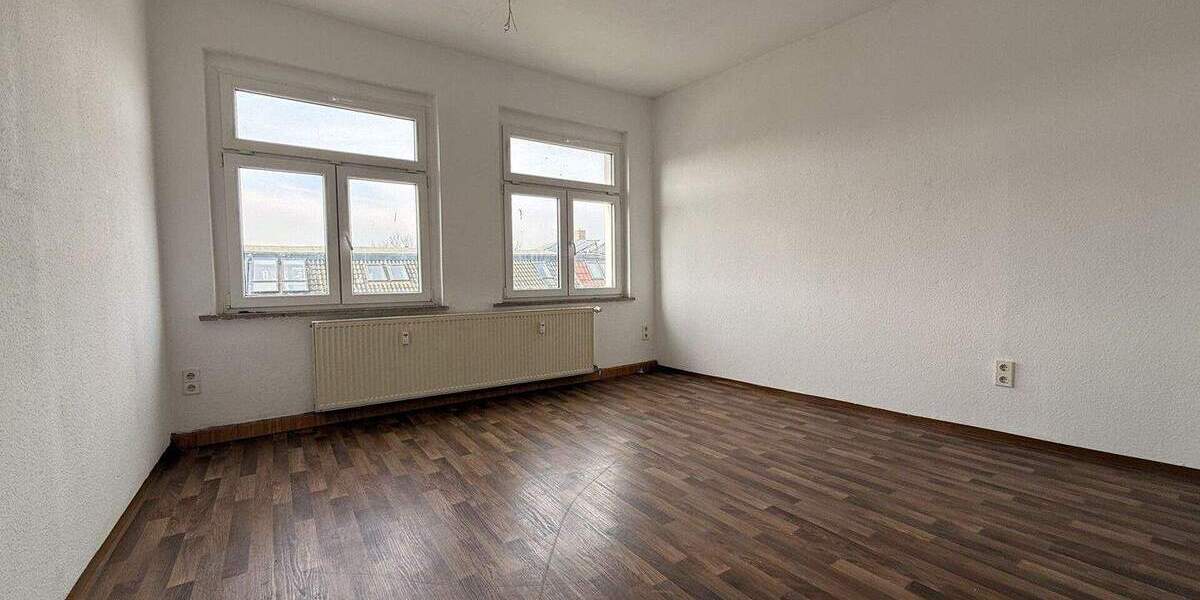 Etagenwohnung Zwickau Innenstadt - 5 Zimmer, 115 m&sup2;, 550&euro; | Angebot:24633495