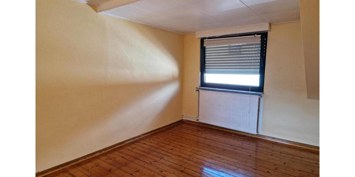 Einfamilienhaus Saarbrücken Dudweiler - 6 Zimmer, 155 m&sup2;, 192.000&euro; | Angebot:27027313