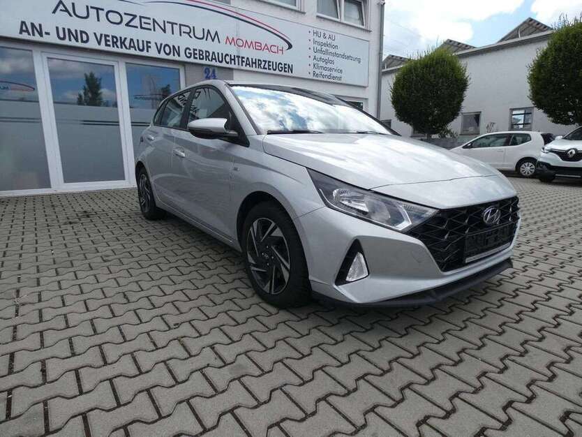 i20