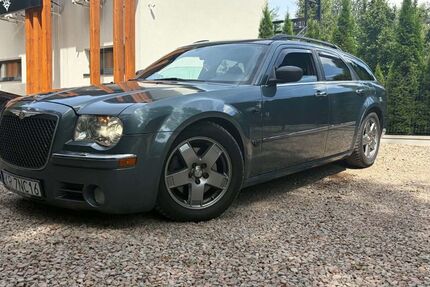 Chrysler 300C 185.000 km 7.900 &euro; Krakow 31-55