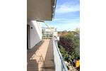 FÜ: Attraktive & helle 2-Zi-Wohnung mit großem Balkon, 2.OG, inkl. EBK, Aufzug + TG-Stellplatz
