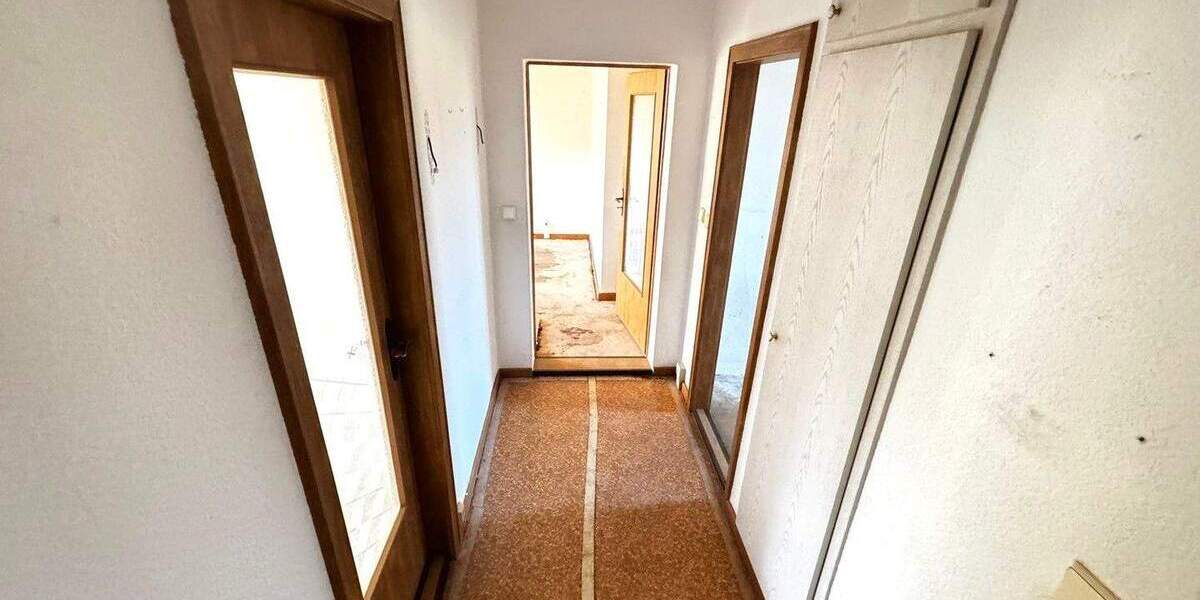 Etagenwohnung Kamenz - 4 Zimmer, 68 m&sup2;, 35.000&euro; | Angebot:24728312