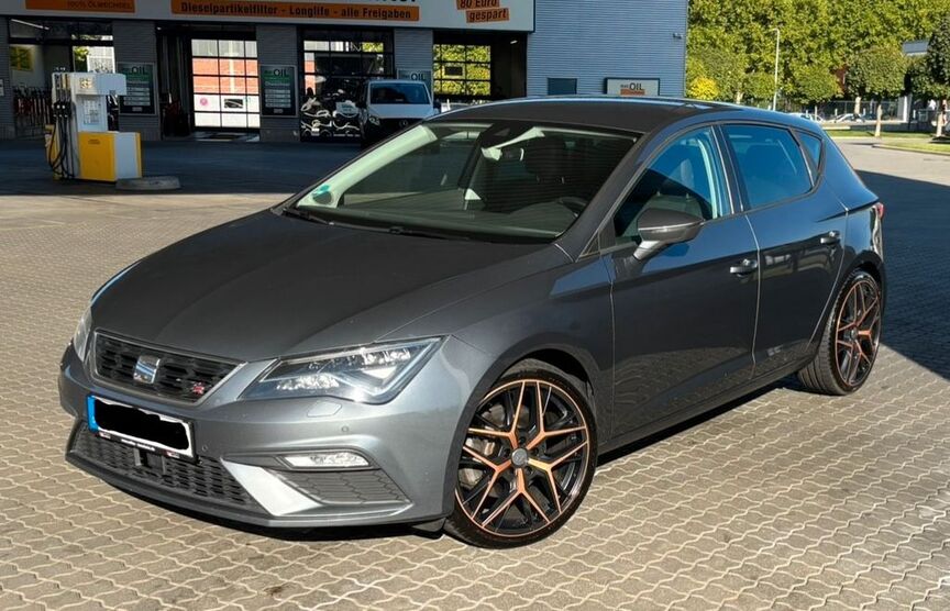 Seat Leon 140.400 km 13.900 € Einhausen 64683