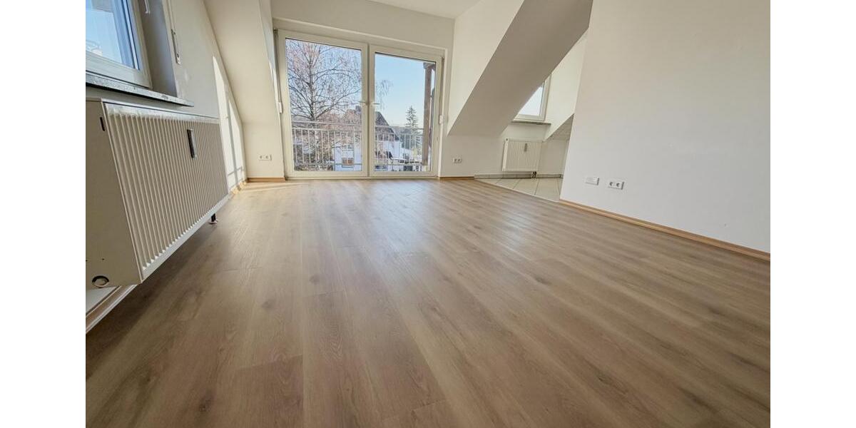 Helle, geräumige 3-Zimmer-Wohnung mit Balkon in Rödental 3 zimmer
