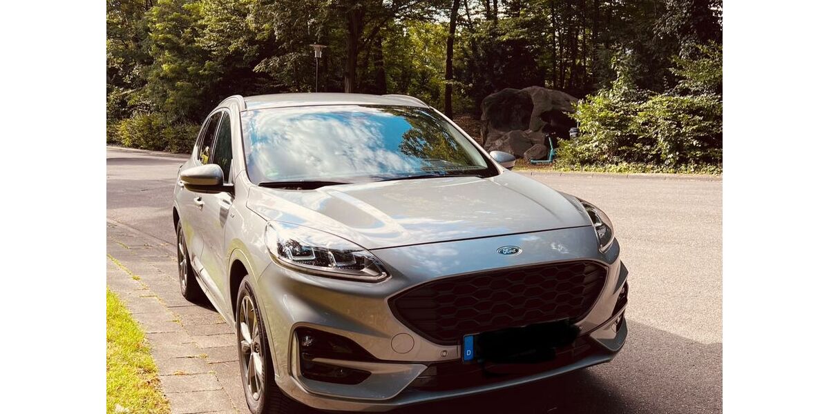 Ford Kuga 49.800 km 18.500 &euro; Troisdorf 53842