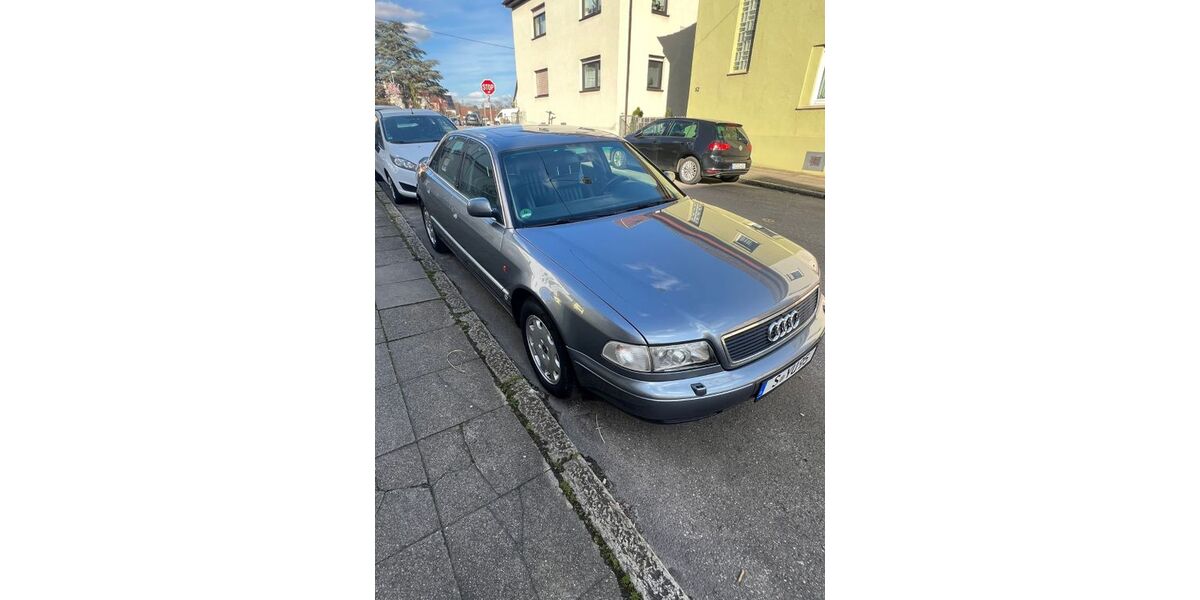 Audi A8 221.500 km 9.990 &euro; Stuttgart 70435