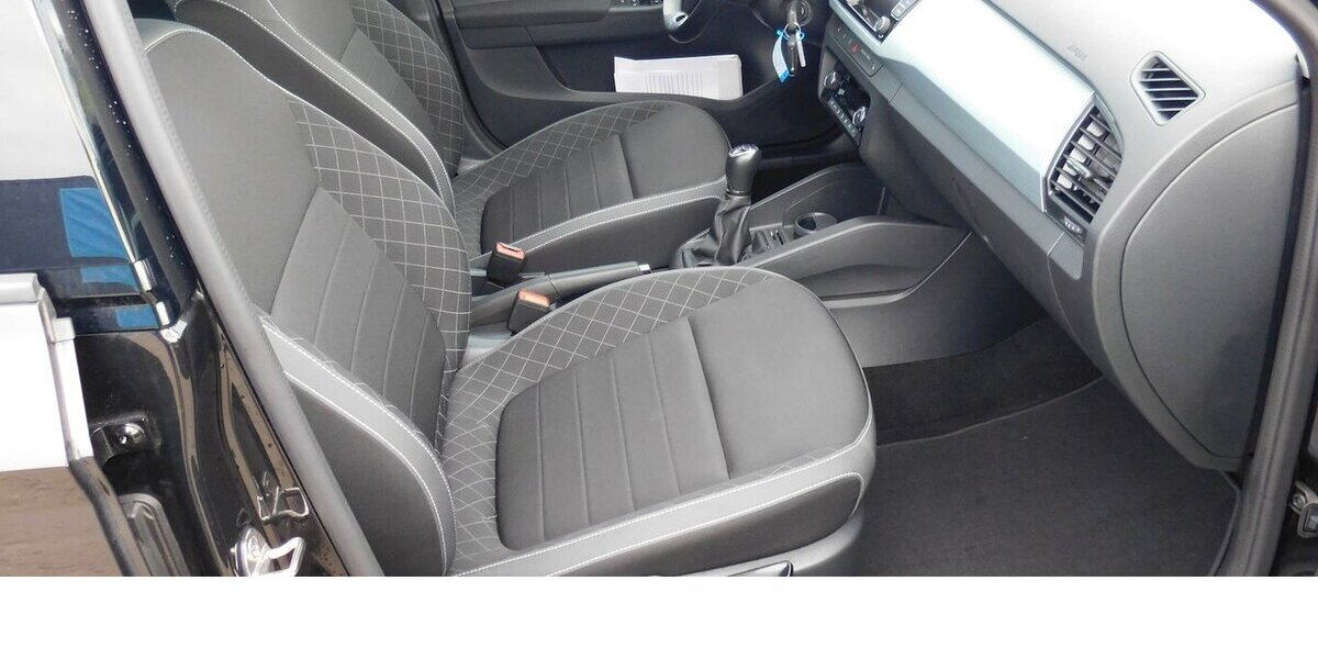 Skoda Fabia 1.0 Ambition TSI BMT Navi Klima 25.700 km 15.990 &euro; Vordorf 38533