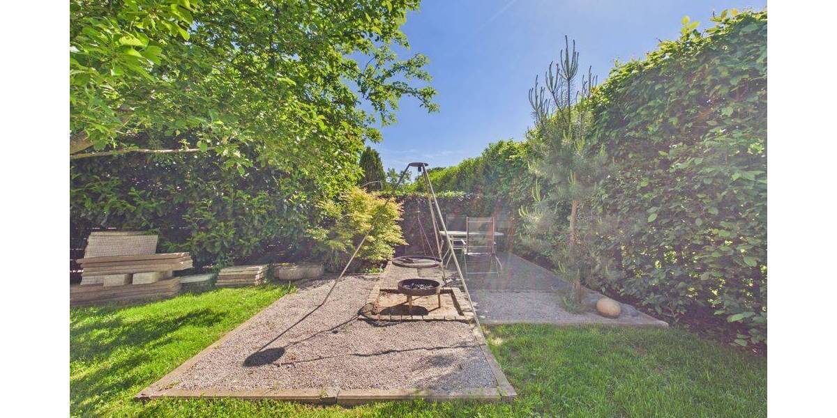 Einfamilienhaus Saarwellingen / Schwarzenholz Schwarzenholz - 6 Zimmer, 156 m&sup2;, 398.000&euro; | Angebot:26879081