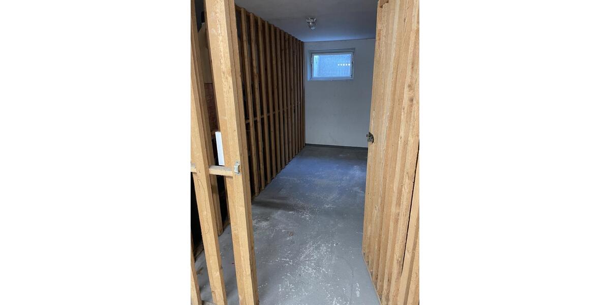 Etagenwohnung Wallersdorf - 3 Zimmer, 76 m&sup2;, 760&euro; | Angebot:25378096