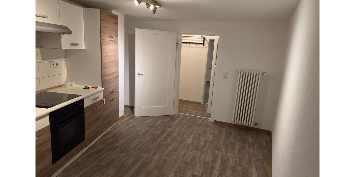Etagenwohnung Metzingen - 1 Zimmer, 100 m&sup2;, 1.000&euro; | Angebot:26279711
