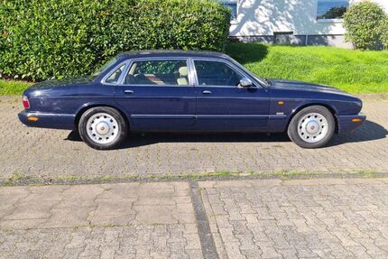 Jaguar Daimler 166.000 km 11.500 € Datteln 45711