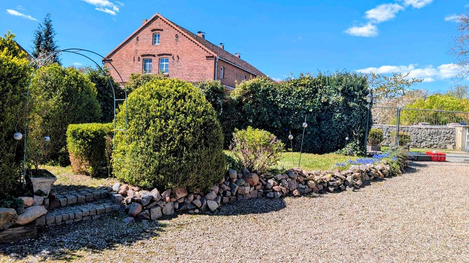 Villa Perleberg - 9 Zimmer, 300 m&sup2;, 320.000&euro; | Angebot:27137454