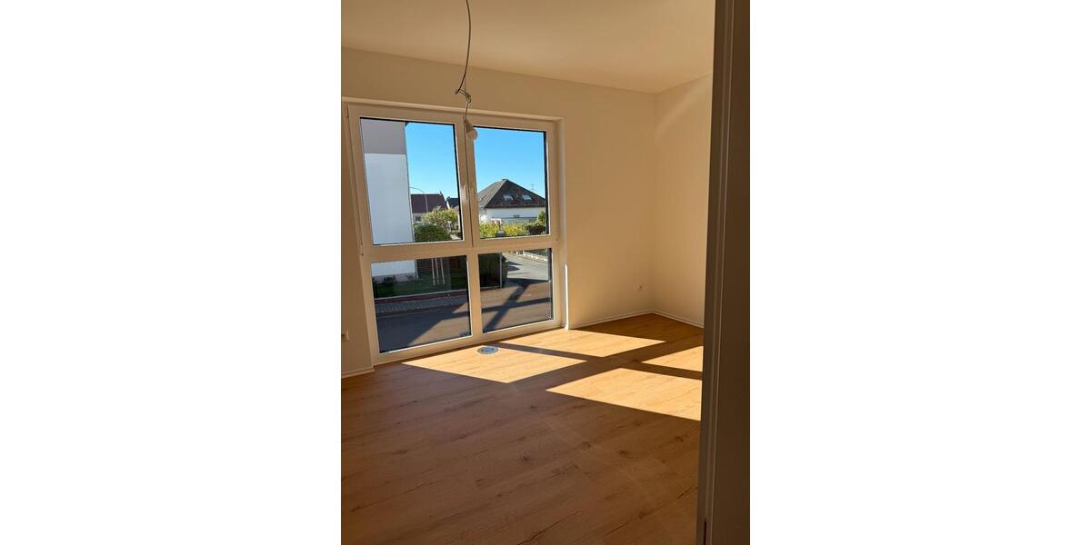 Doppelhaushälfte Hasselroth - 5 Zimmer, 145 m&sup2;, 2.200&euro; | Angebot:27679717