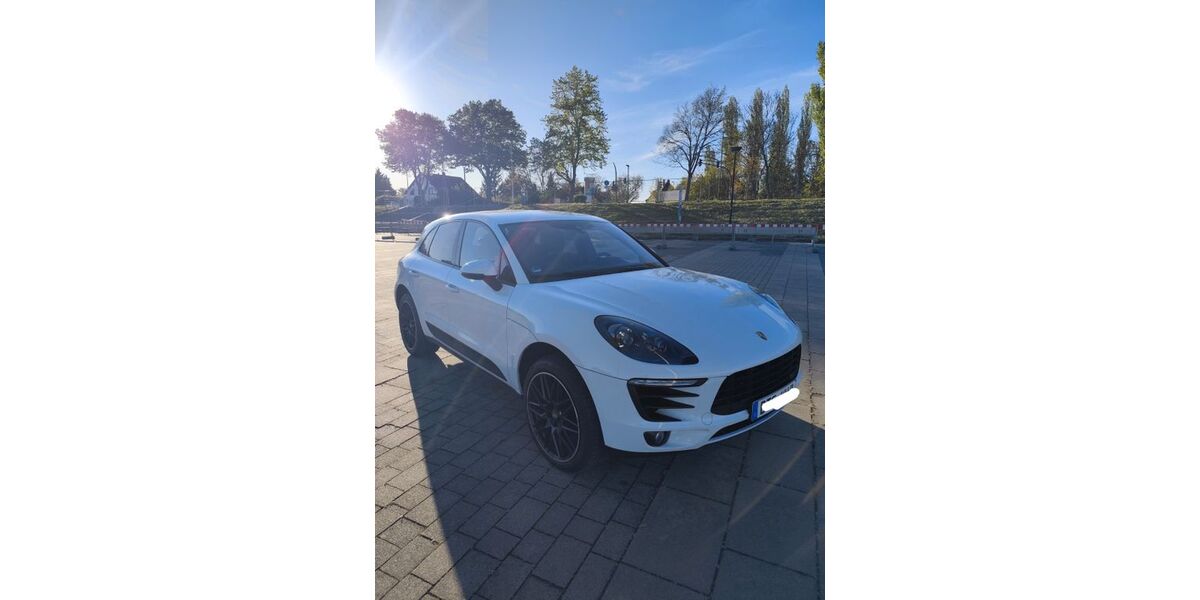 Porsche Macan 123.000 km 32.800 &euro; Bitterfeld-Wolfen 06749