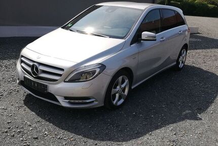 Mercedes B 200