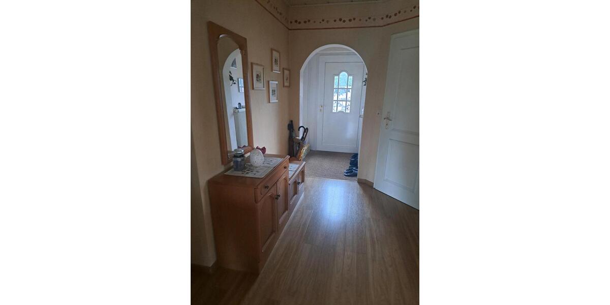 Einfamilienhaus Plate - 7 Zimmer, 151 m&sup2;, 360.000&euro; | Angebot:25935549