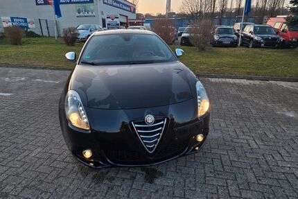 Alfa Romeo Giulietta 107.330 km 7.444 € Gevelsberg 58285