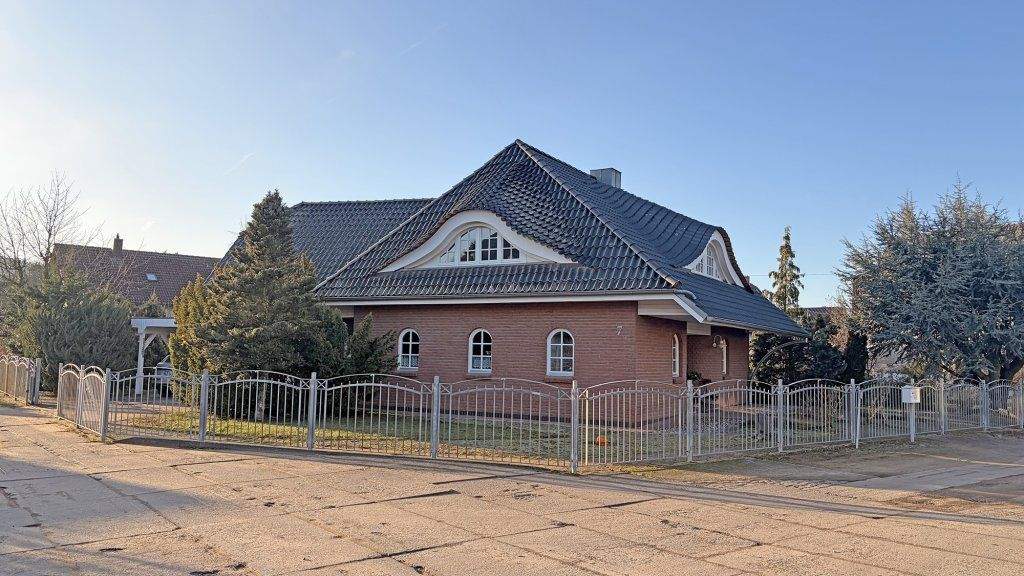 Einfamilienhaus Bad Freienwalde (Oder) Bad Freienwalde - 4 Zimmer, 177 m&sup2;, 490.000&euro; | Angebot:25800734