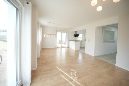 A+ Energieeffizienzhaus: Perfekt für Familien - mit 6 Zimmern auf sonnigem Grundstück - Haus Wertheim | Angebot:25907639