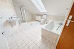 Etagenwohnung Nittendorf - 4 Zimmer, 104 m&sup2;, 299.000&euro; | Angebot:25702721