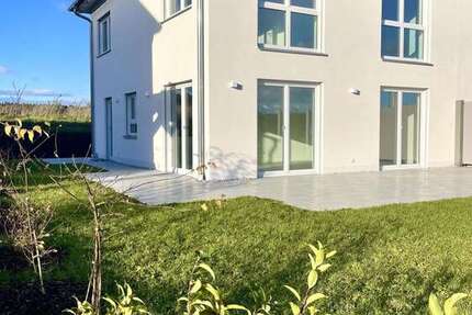 Haus zum Mieten in Welden 1.990 € 141.61 m² 5 zimmer
