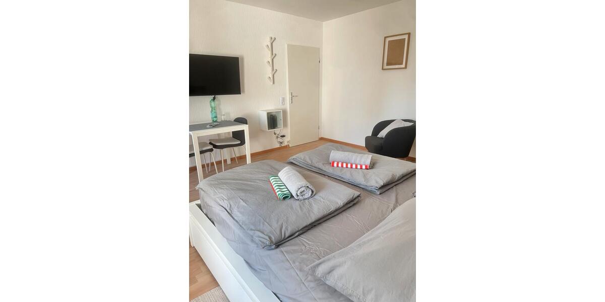 Erdgeschoßwohnung Troisdorf Bergheim - 3 Zimmer, 80 m&sup2;, 2.100&euro; | Angebot:26001872