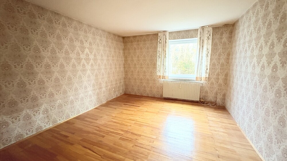 ***Zweifamilienhaus mit großem Grundstück & Baugenehmigung – vielseitig nutzbar*** - Zweifamilienhaus Perchting Perchting | Angebot:25987665