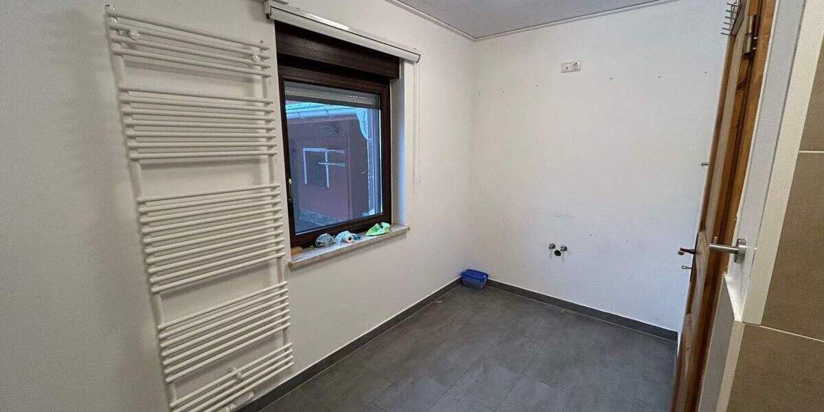 Mehrfamilienhaus, Wohnhaus Unterwellenborn Könitz - 4 Zimmer, 125 m&sup2;, 110.000&euro; | Angebot:25660574