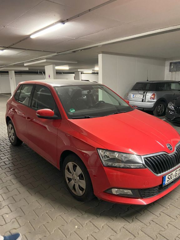 Skoda Fabia 20.323 km 10.900 € Parkstetten 94365