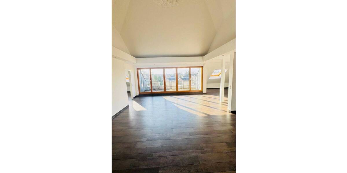 Etagenwohnung Euskirchen Innenstadt - 4 Zimmer, 134 m&sup2;, 395.000&euro; | Angebot:26343725