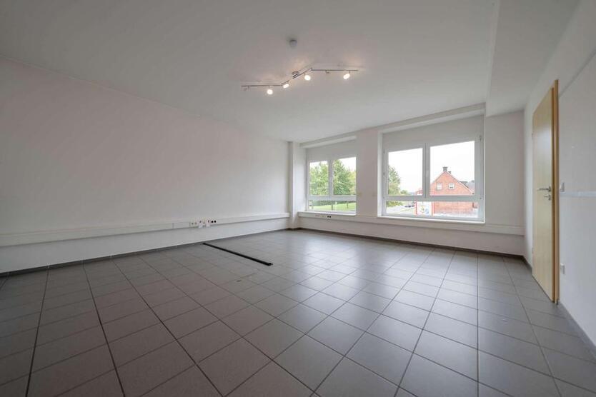 Moderne ca. 140 m² große Bürofläche in verkehrsgünstiger Lage von Südkirchen zimmer